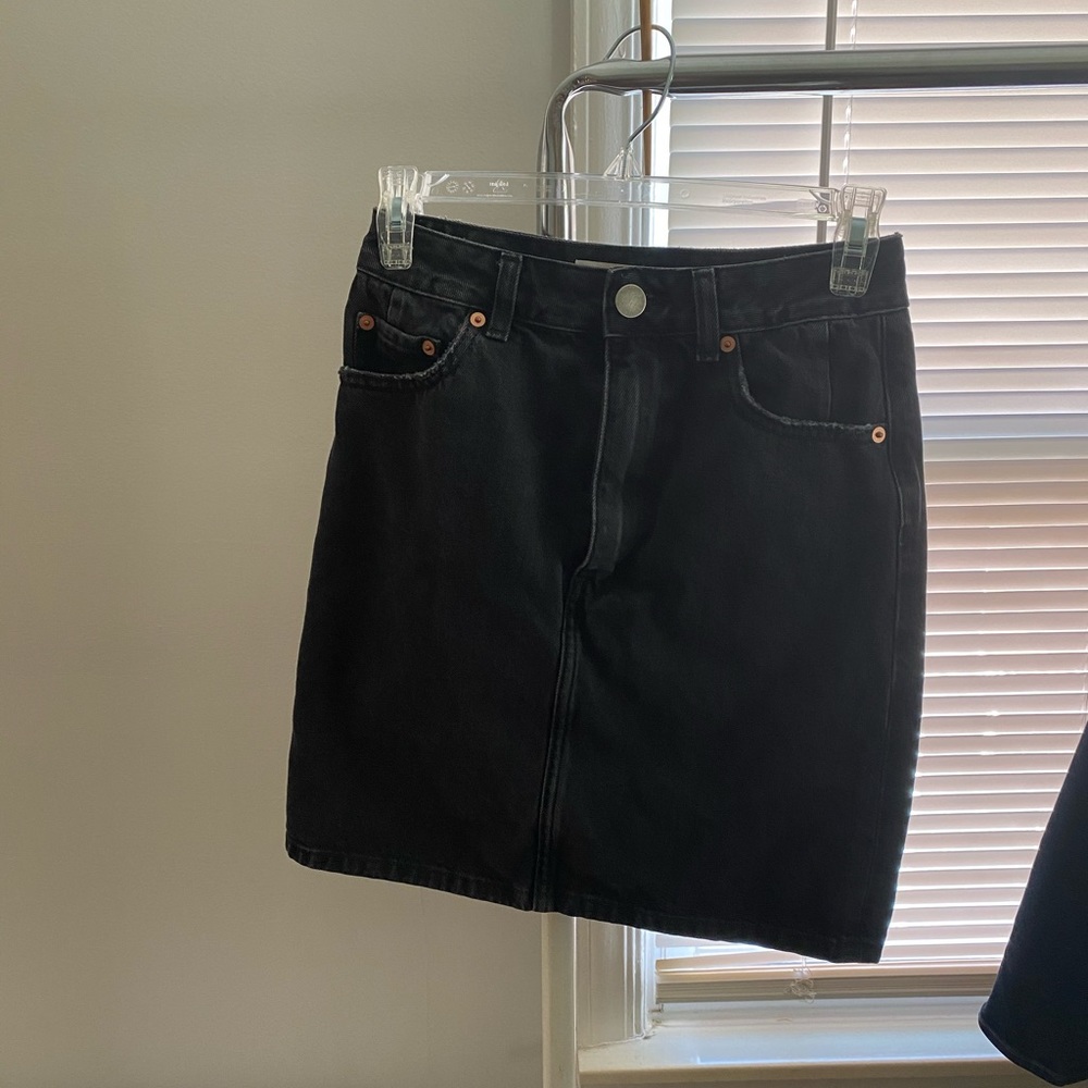 High waisted black denim skirt